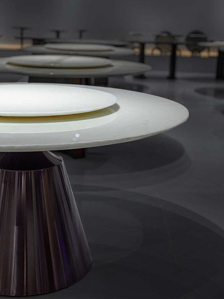 Royal Concubine White Diamond Marble Round Dining Table